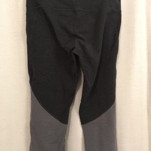 Old navy 7/8 leggings charcoal grey size Large